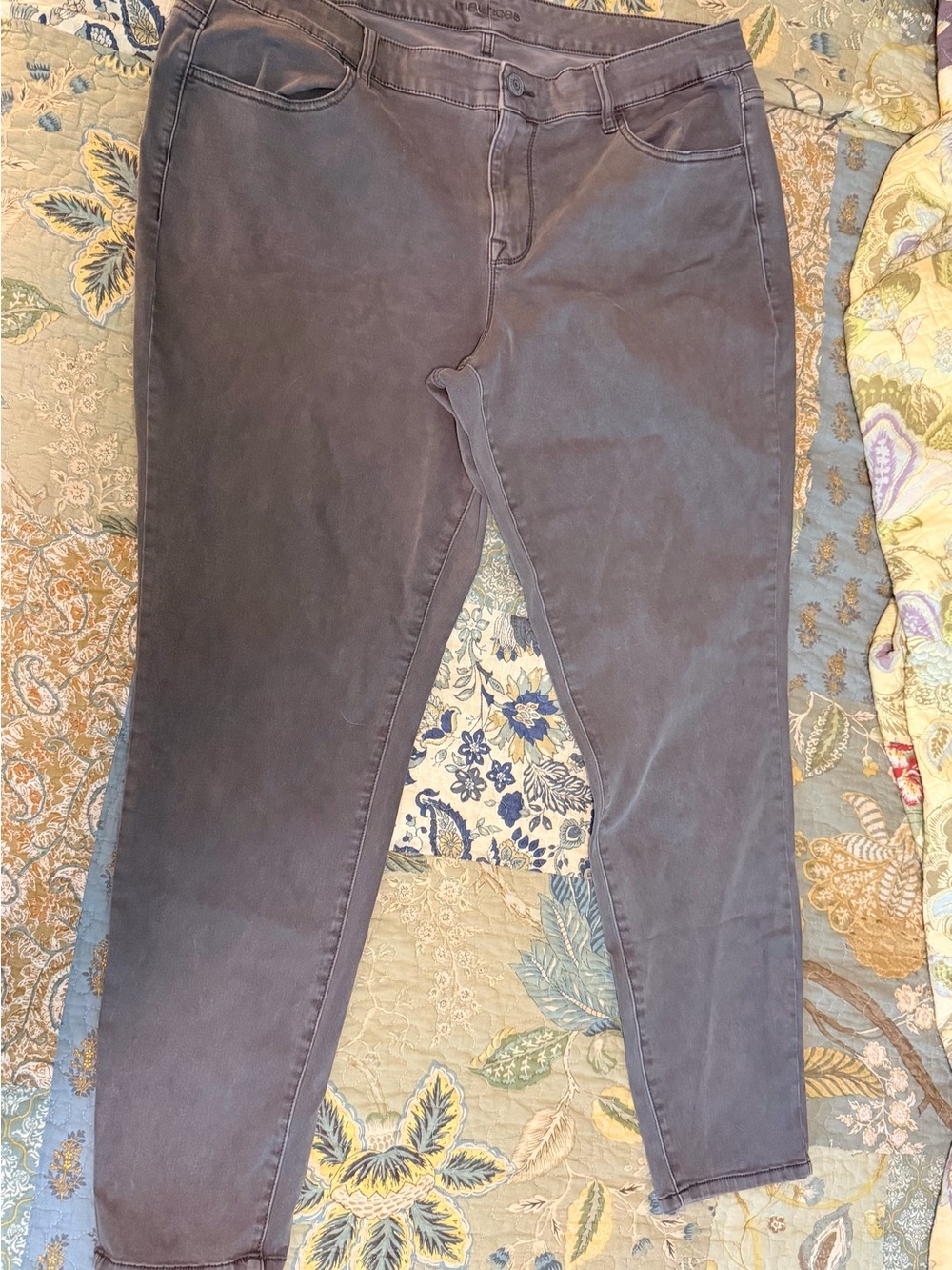 Maurices charcoal skinny stretch pants 22W Long